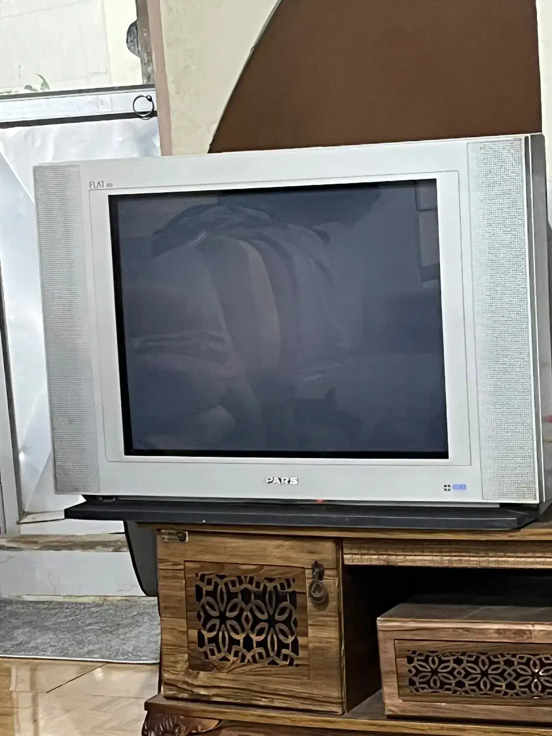 تلوزیون قدیمی ۲۹ اینچ|تلویزیون و پروژکتور|ابریشم, |دیوار