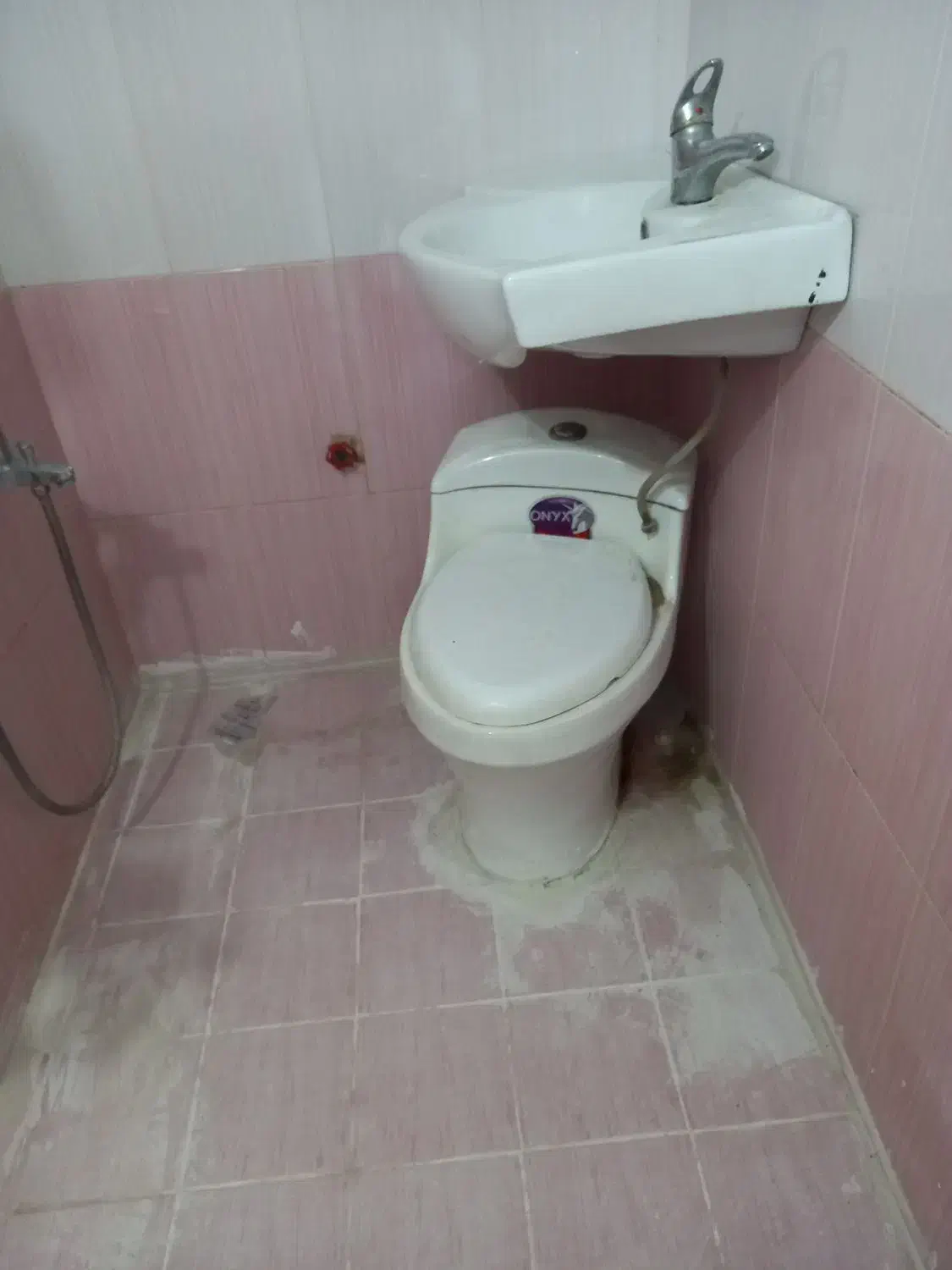 توالت فرنگی|لوازم سرویس بهداشتی|شاهینشهر, عطار|دیوار