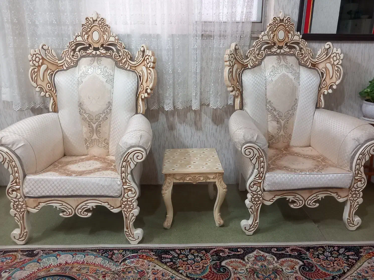 مبل ۷ نفره بدون عیب در حد نو با میز|مبلمان خانگی و میز عسلی|بابل, |دیوار