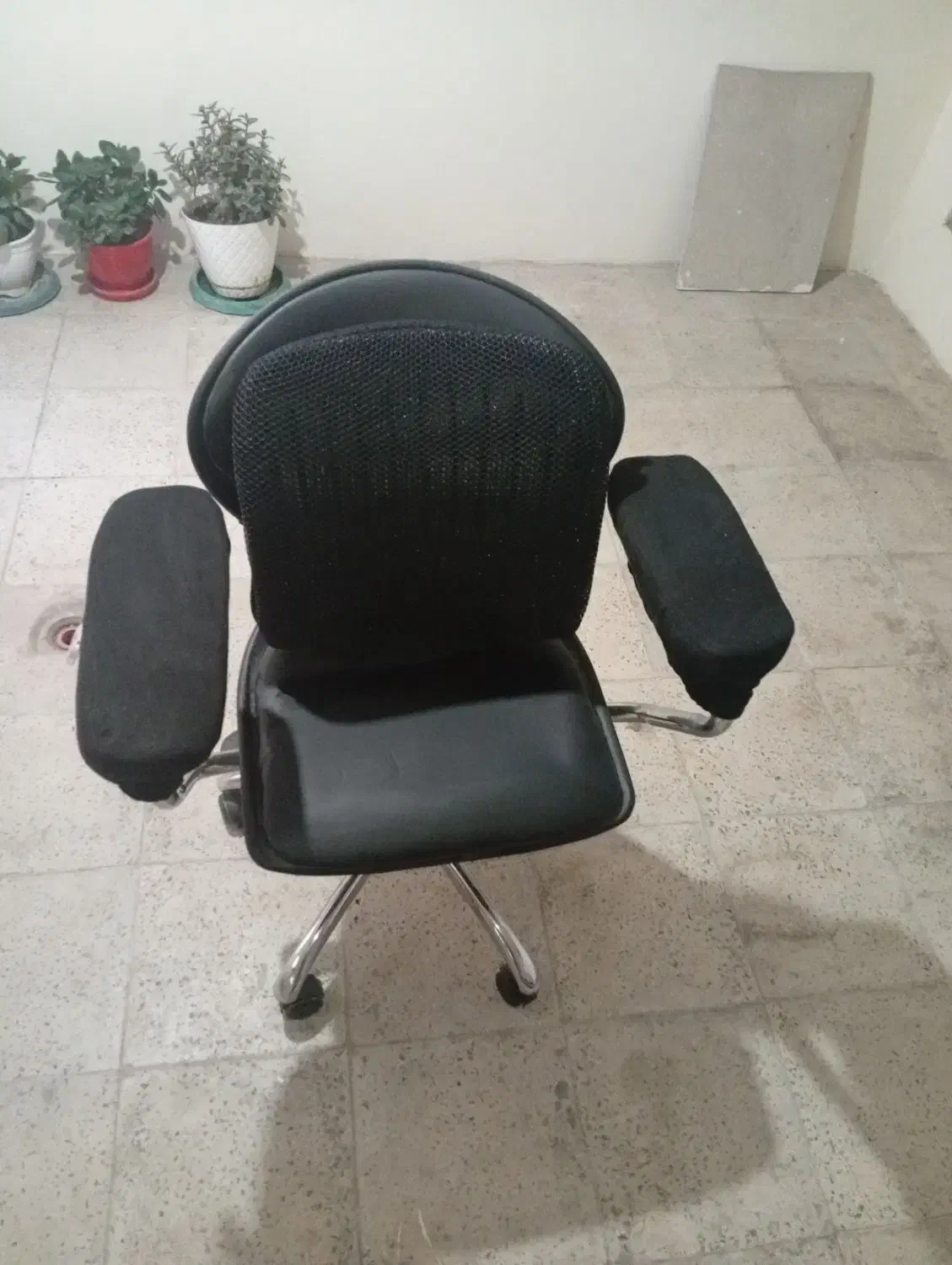 صندلی چرخ دار به همراه پد طبی زیر دست و پشتی طبی|صندلی و نیمکت|هشتگرد, مدرس|دیوار