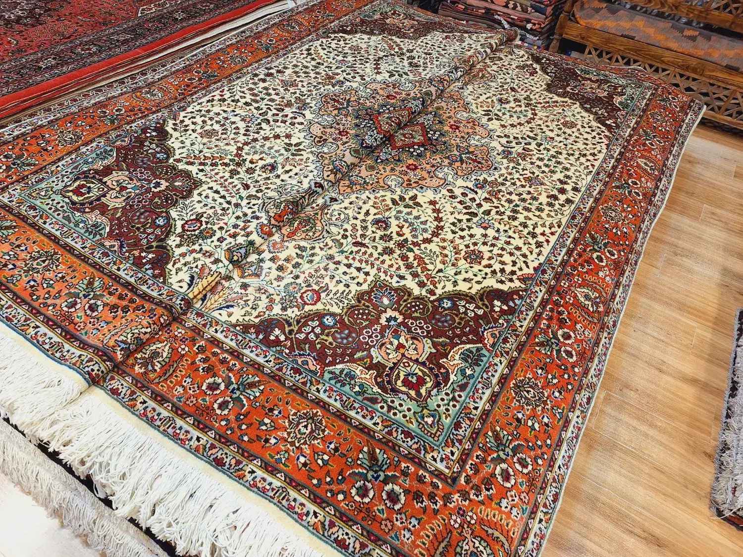 جفت قالی ۶متری دستباف کرم پیازی آذرشهر|فرش|تهران, اکباتان|دیوار