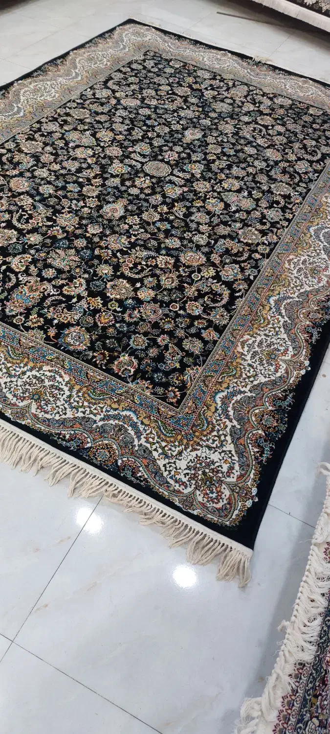 ۲ تخته فرش ۶متری اصل ۷۰۰ شانه تراکم ۲۵۵۰|فرش|نسیمشهر, |دیوار