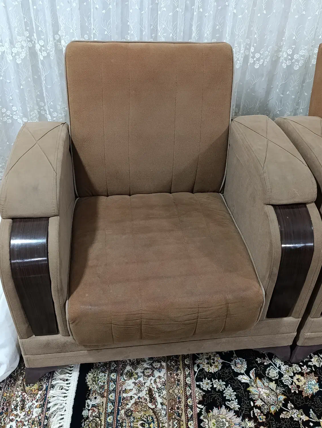 مبلمان راختی|مبلمان خانگی و میز عسلی|صحنه, |دیوار