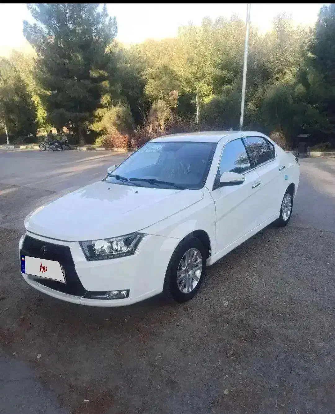 دنا پلاس ۱۴۰۰ درحد خشک|خودرو سواری و وانت|بروجرد, |دیوار