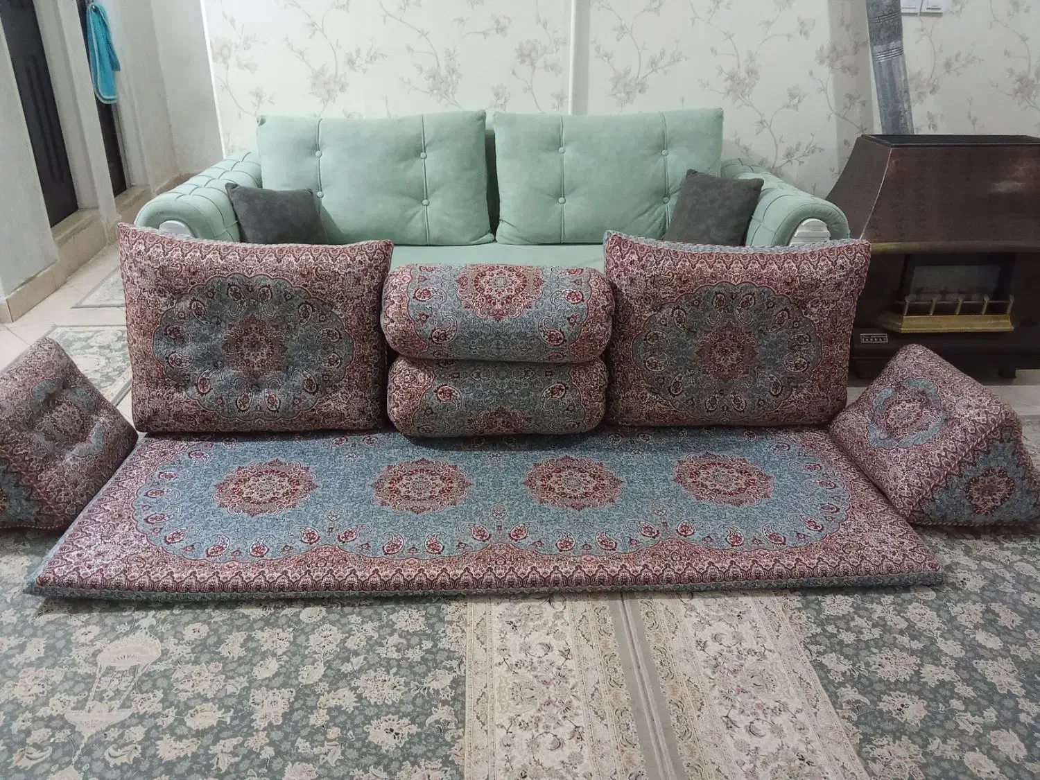 پشتی شاهنشین سری کامل  با رنگ توسی|پشتی|شهریار, شهرک وائین|دیوار