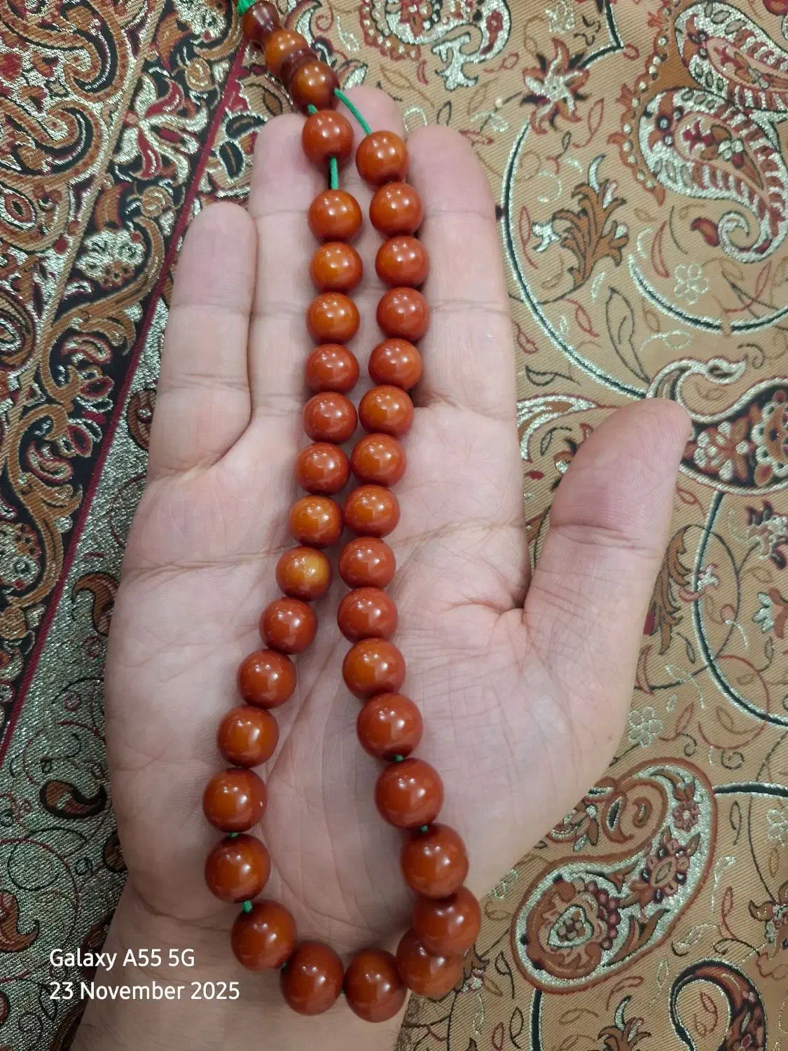 زیور آلات و تسبیح|کلکسیون اشیاء عتیقه|ارومیه, |دیوار