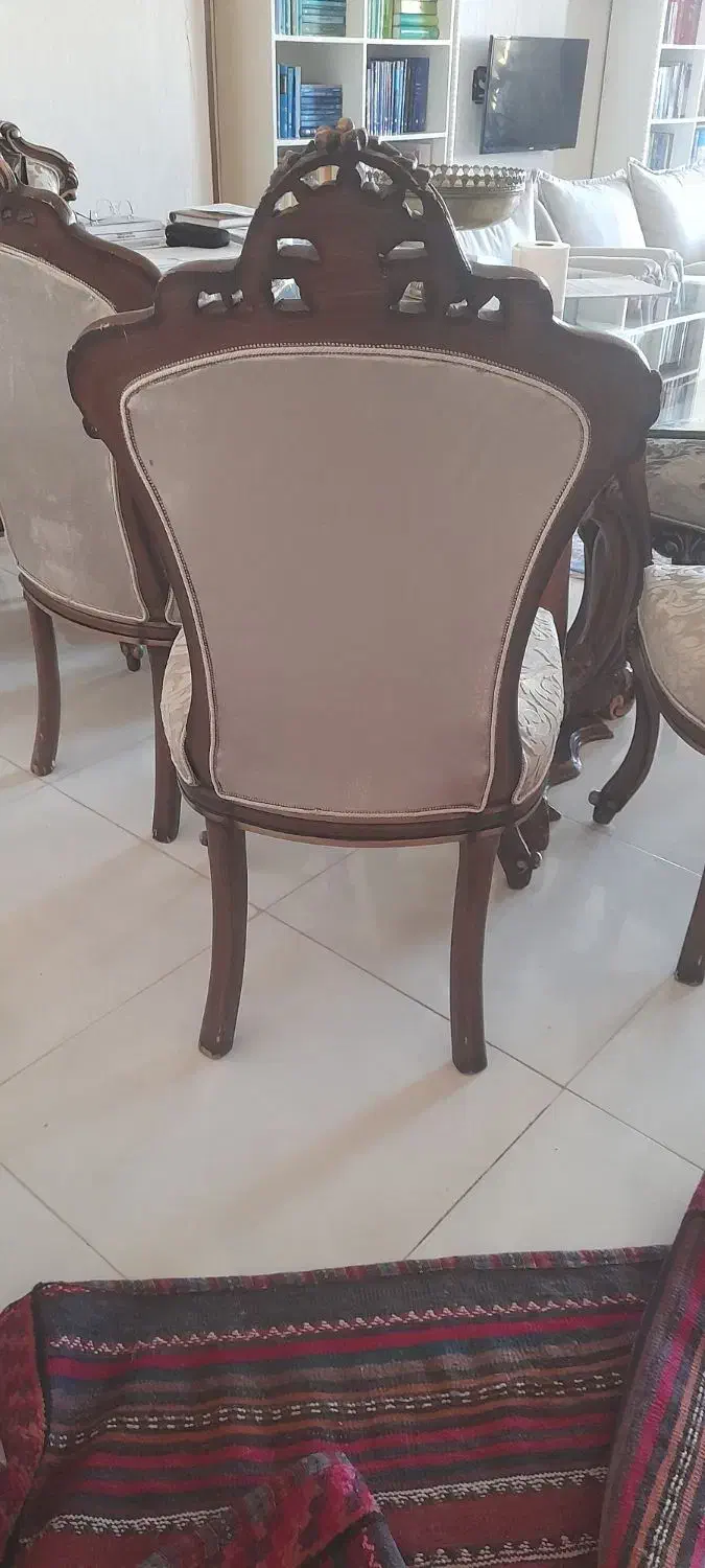 ۸ عدد صندلی|میز و صندلی غذاخوری|طرقبه, |دیوار