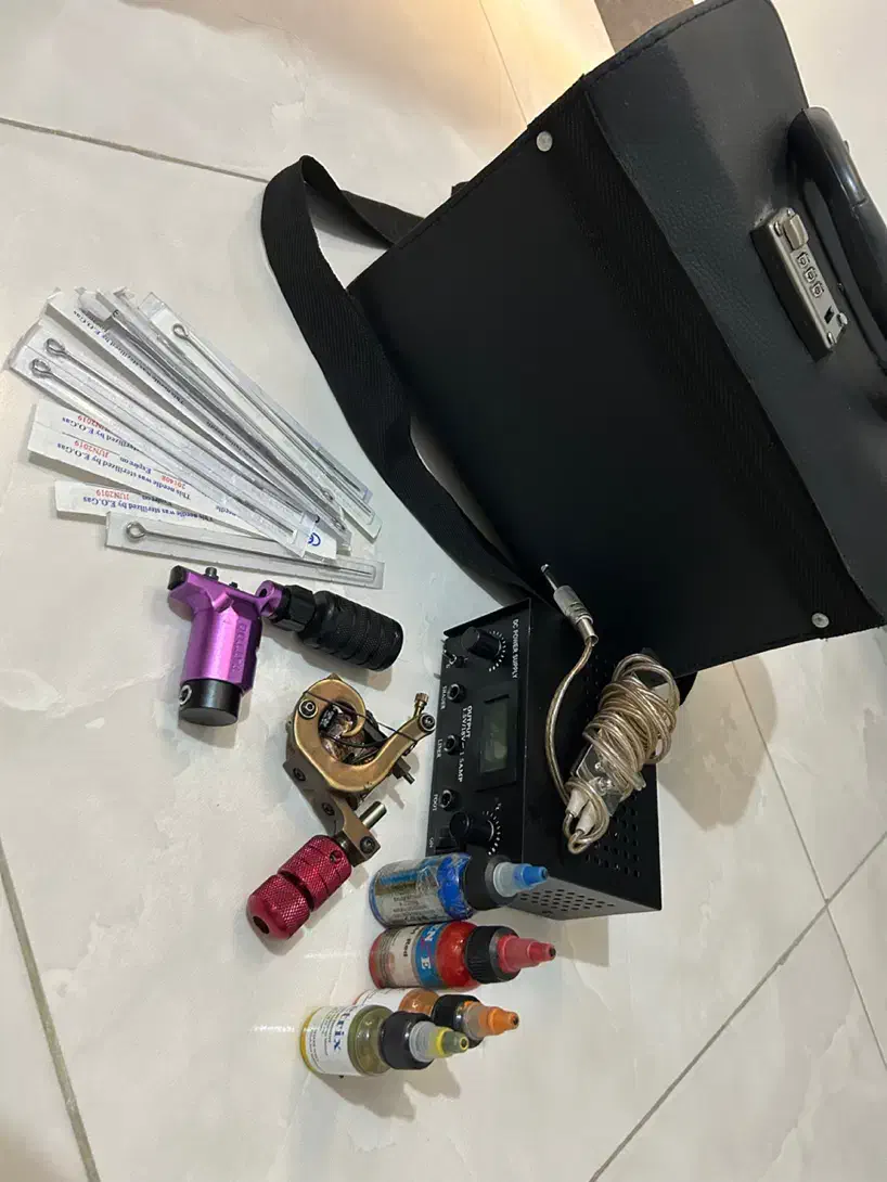 دستگاه تتو گان و روتاری|آرایشی، بهداشتی، درمانی|فردیس, سرحدی|دیوار