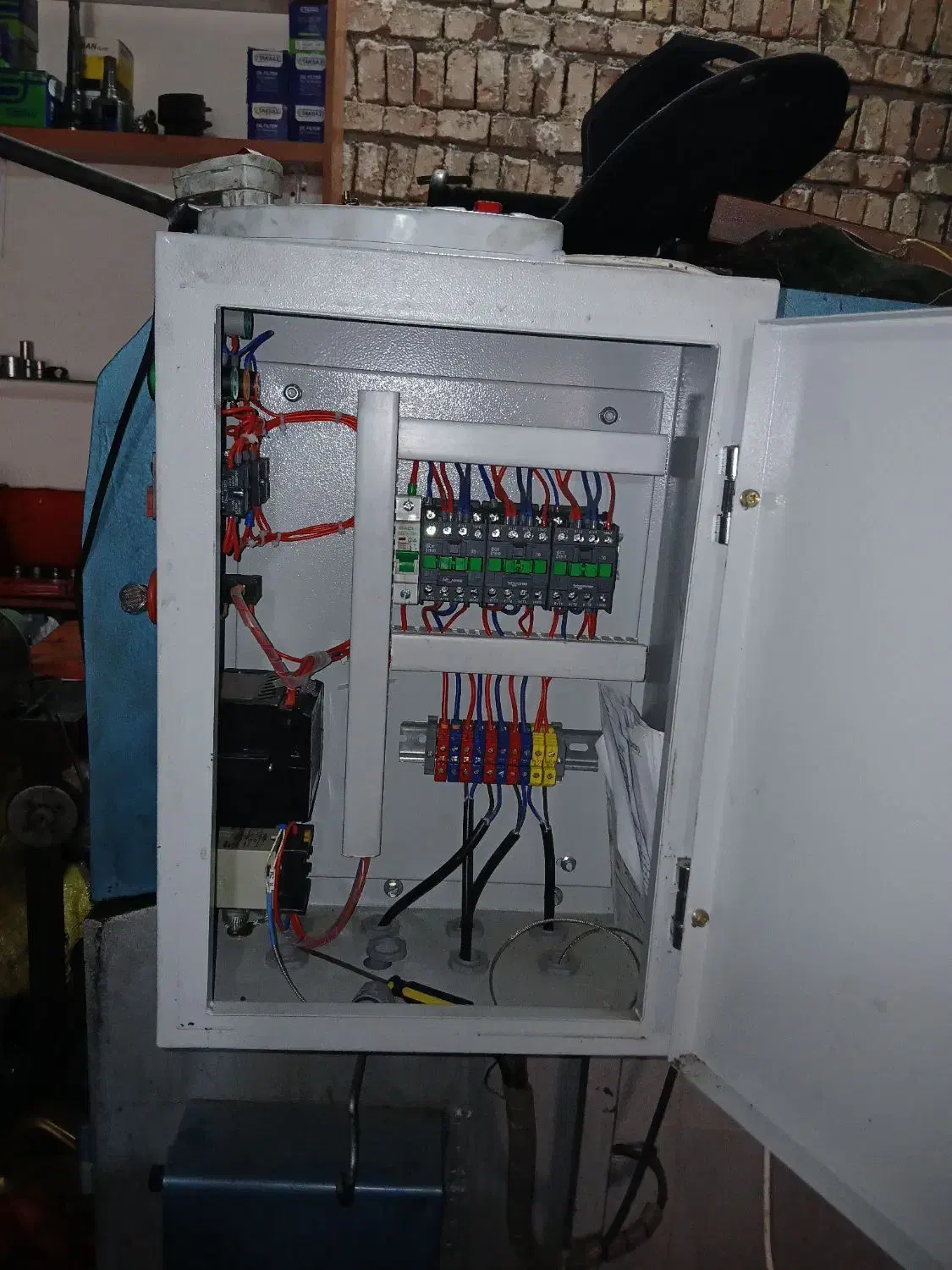 قطعه شویی|ماشین‌آلات صنعتی|مرند, |دیوار