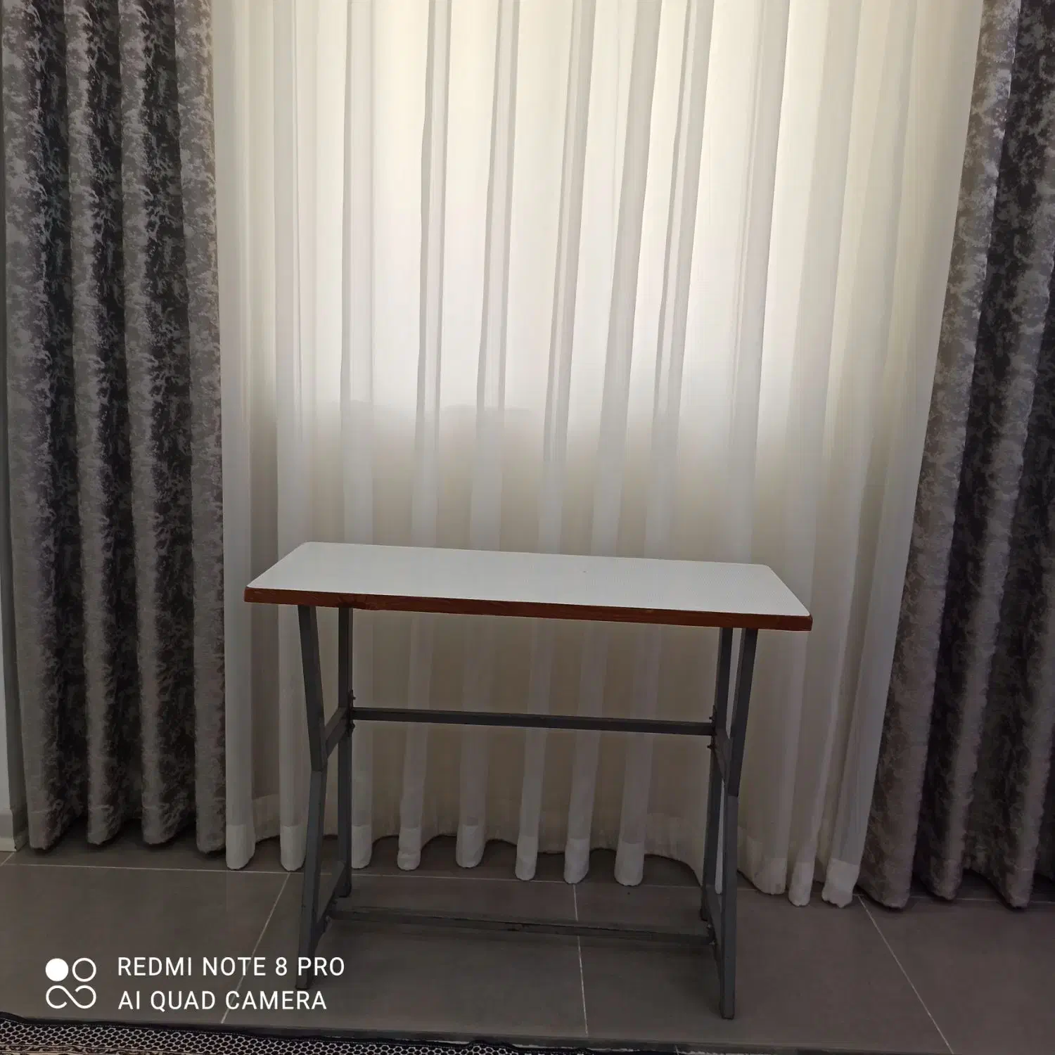 میز چرخ خیاطی|لوازم خیاطی و بافتنی|ساری, |دیوار