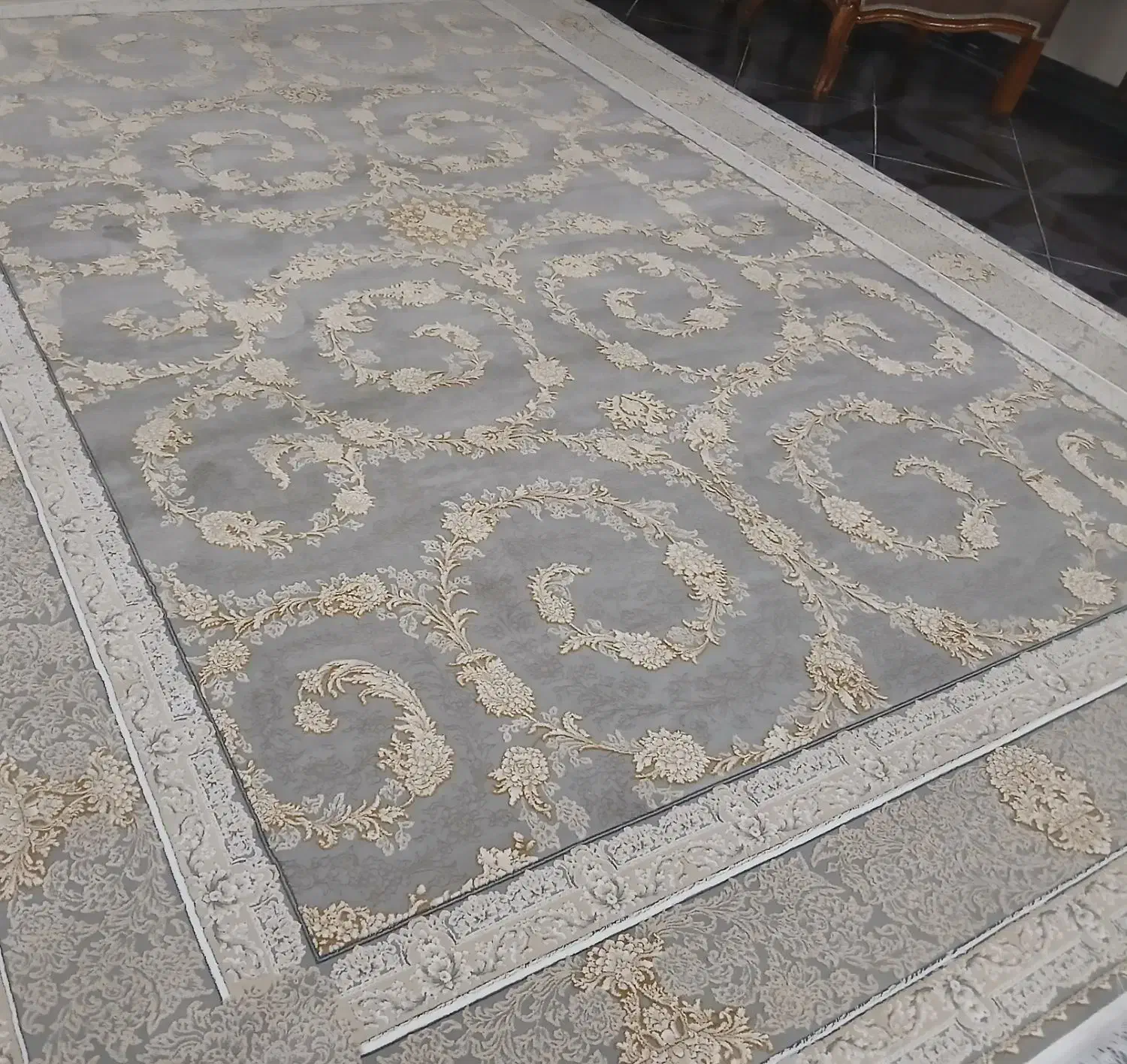 فرش ۹متری گل برجسته دارای بارکد اصالت|فرش|ورامین, ورامین|دیوار