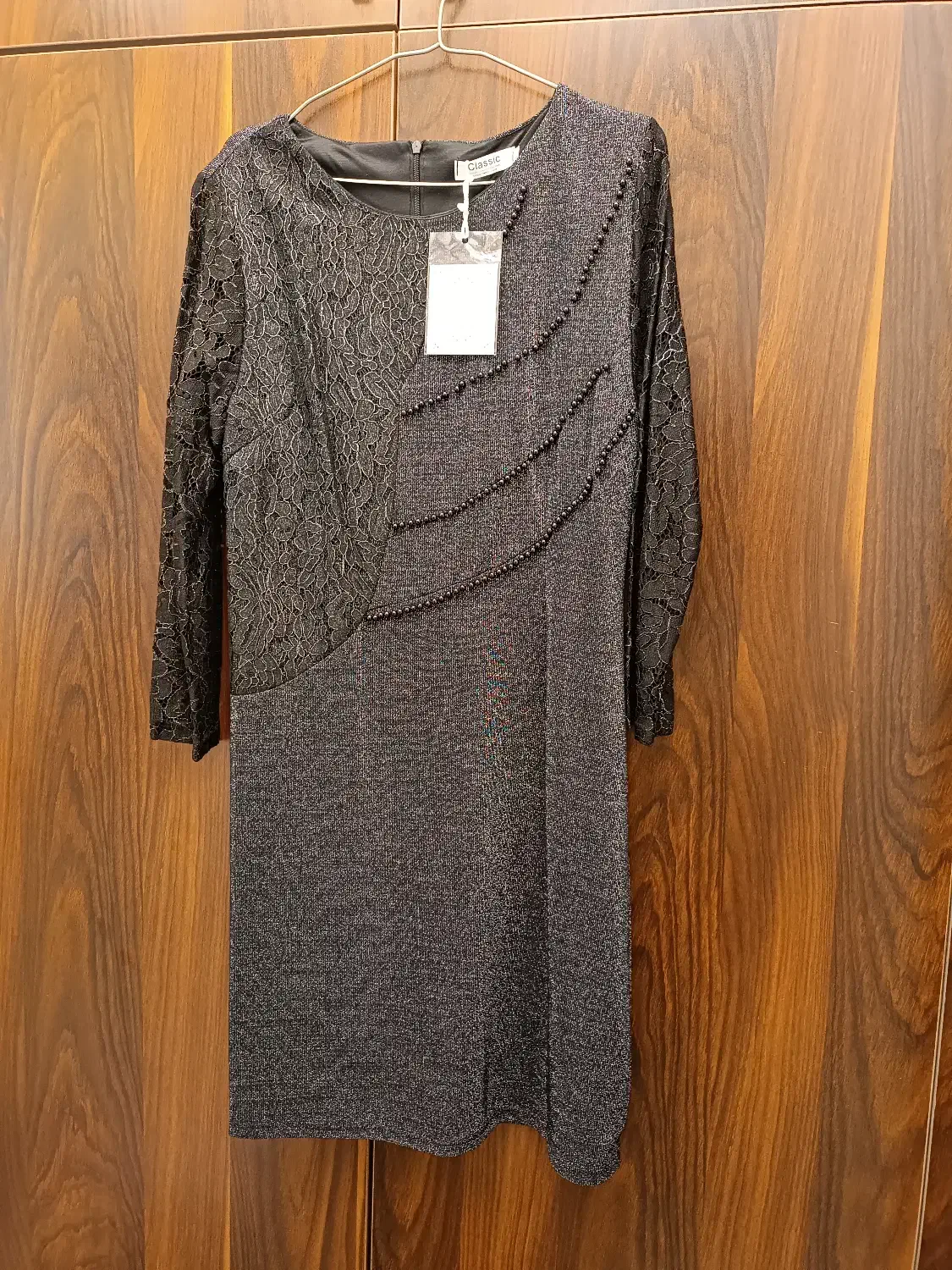 لباس های مجلسی در حد نو|لباس|لاهیجان, شیخ زاهد|دیوار