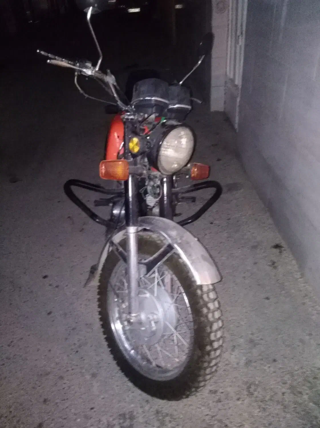 موتور ایژ درجه یک|موتورسیکلت|خمینیشهر, |دیوار