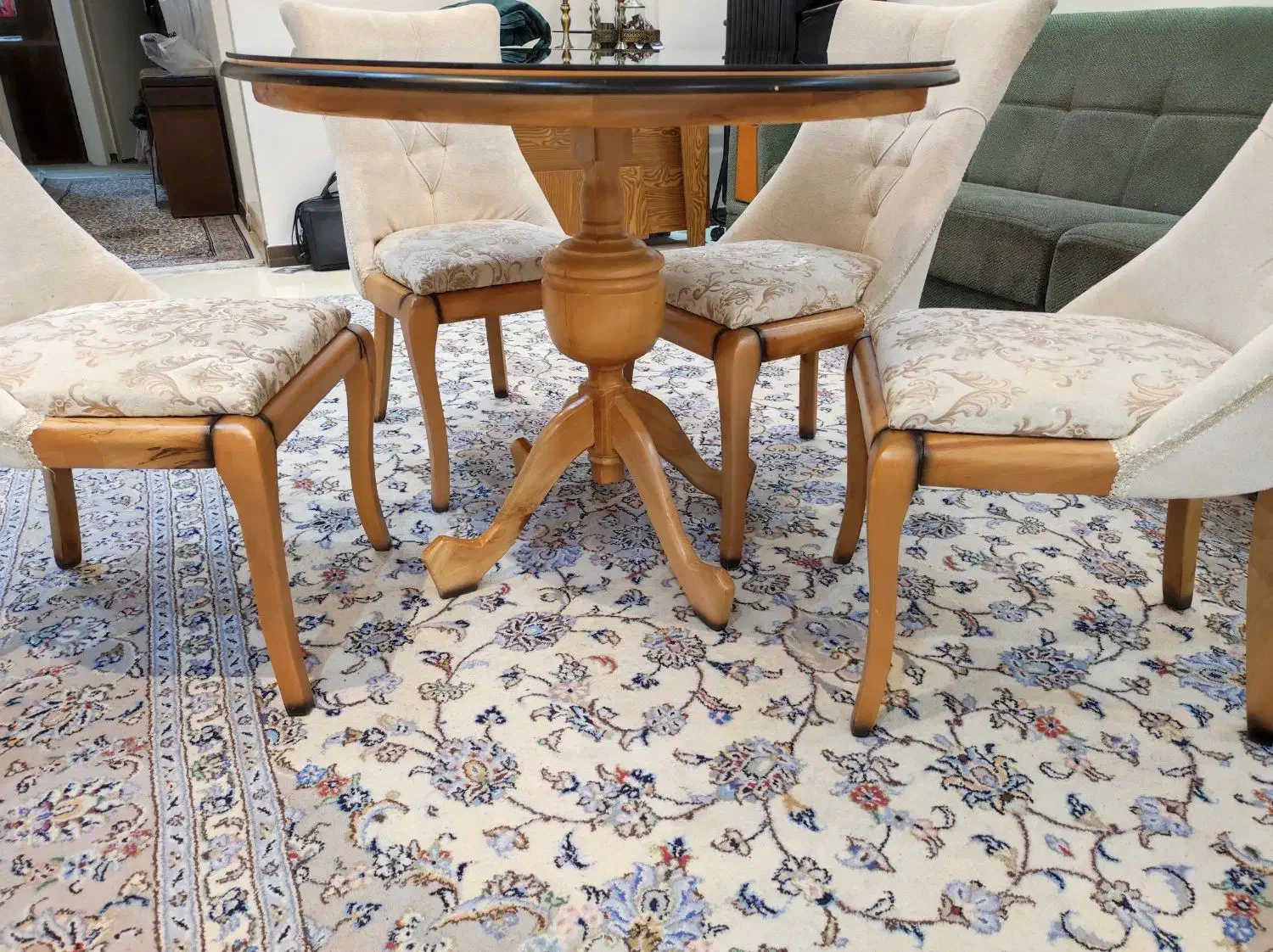 میز ناهارخوری گرد 4 نفره|میز و صندلی غذاخوری|تهران, باغ فیض|دیوار