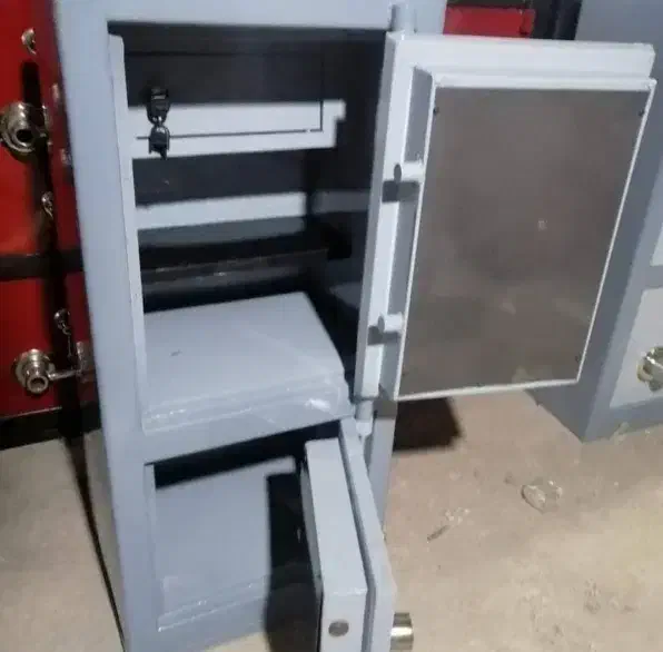 گاوصندوق ارتفاع ۲۴۰ کیلویی ارتفاع ۱۰۵|ابزارآلات|رشت, خواهر امام|دیوار