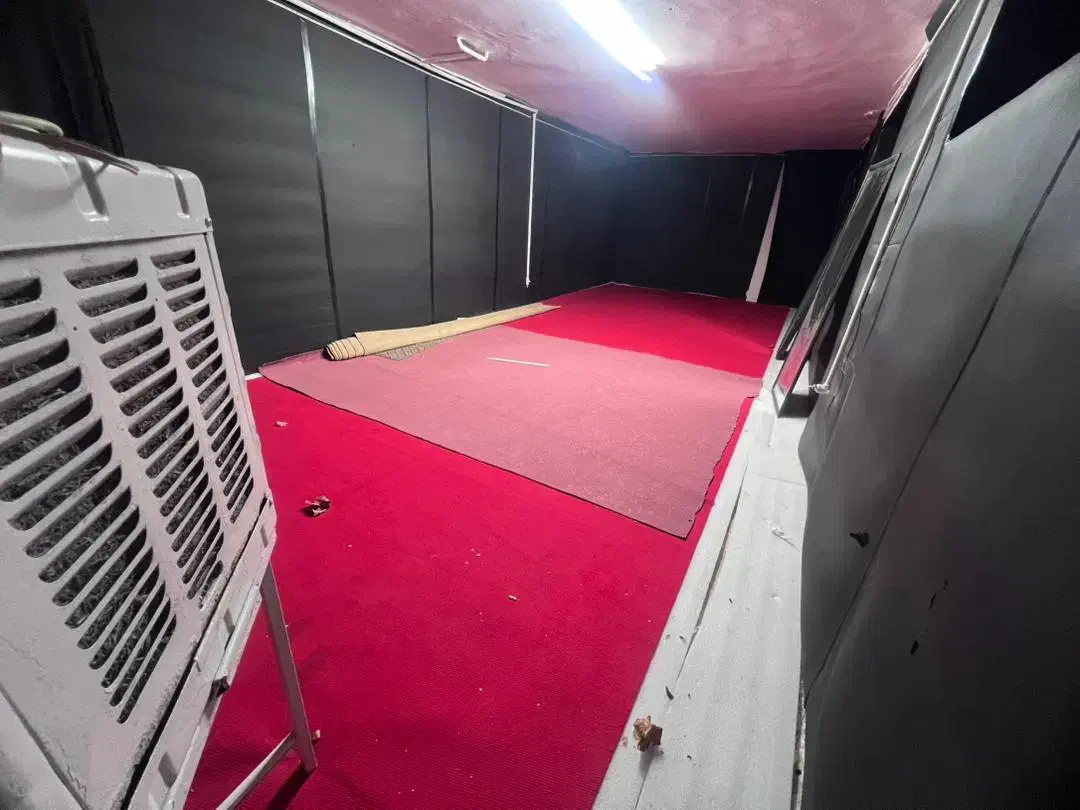 موکت قرمز تمیز|موکت|شیروان (خراسان), |دیوار