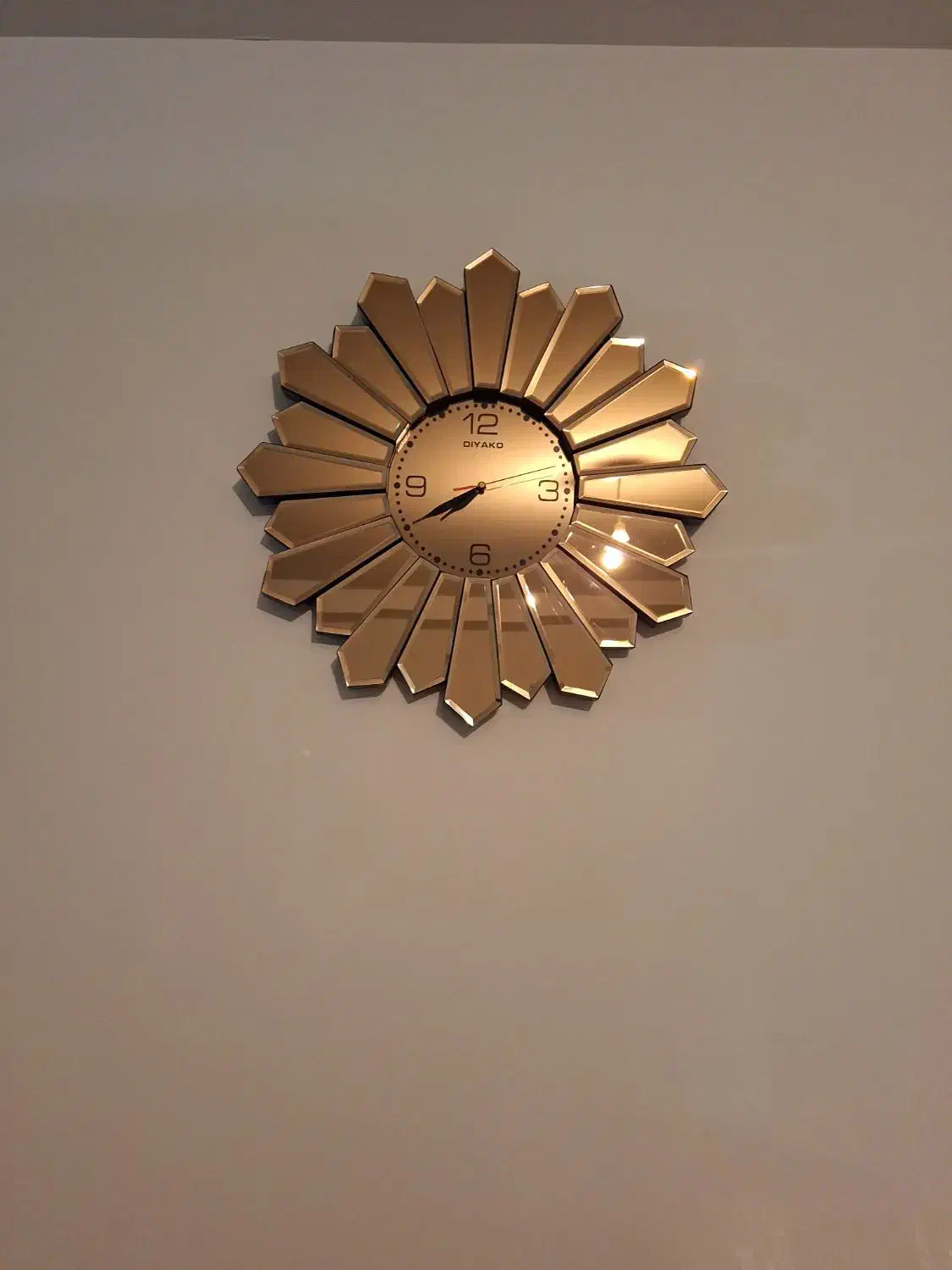 ساعته دیواری خیلی تمیز|ساعت دیواری و تزئینی|تنکابن, |دیوار