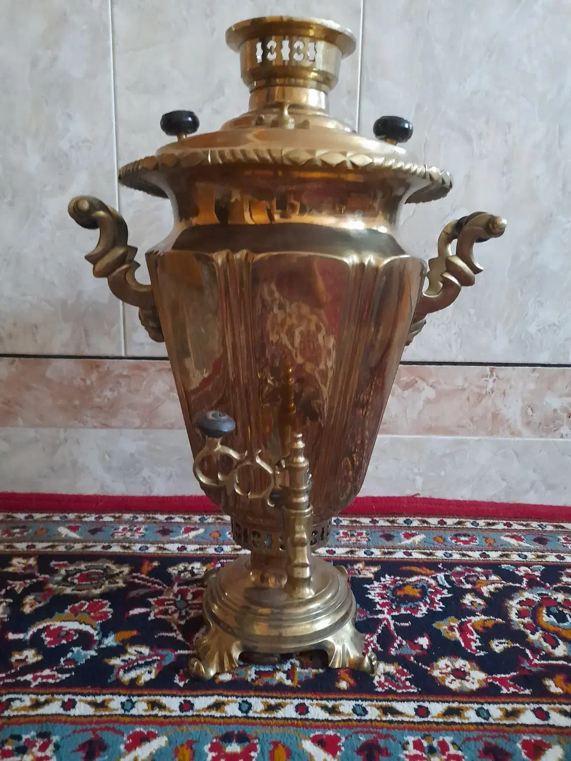 سماور زغالی|کلکسیون اشیاء عتیقه|آران و بیدگل, |دیوار