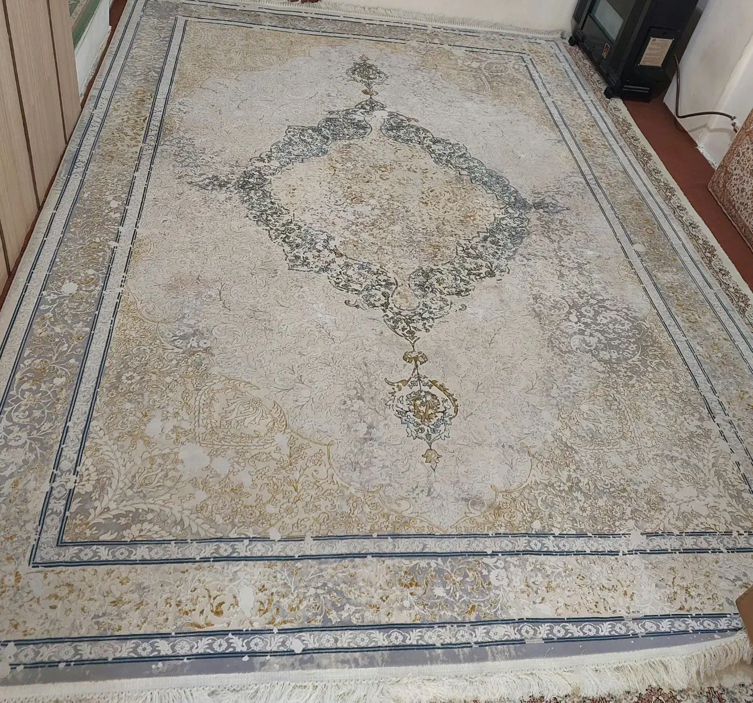 فرش ۹ متری گل برجسته|فرش|همدان, |دیوار