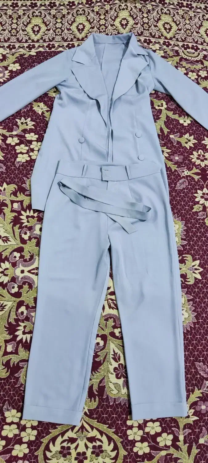 10دست لباس و 3تا شال وکیف اشانتیون فقط2ملیون و 700|لباس|آبیک, |دیوار