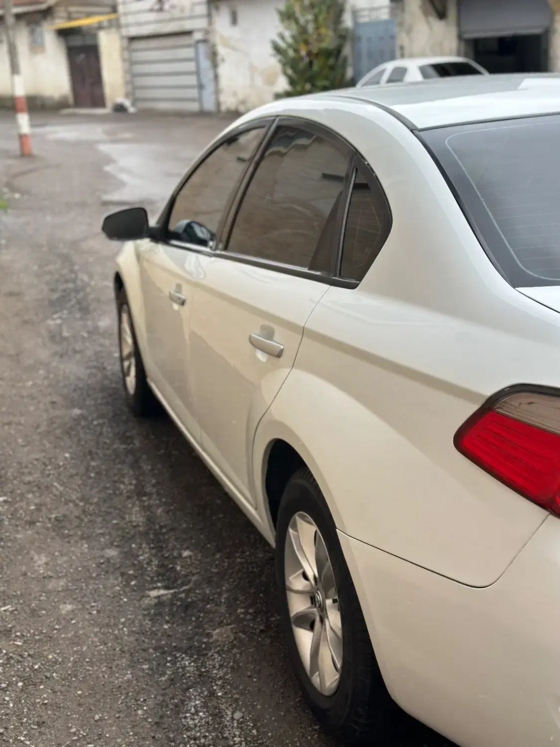 برلیانس موتور بزرگ دنده 97|خودرو سواری و وانت|رشت, کوی طالقانی|دیوار