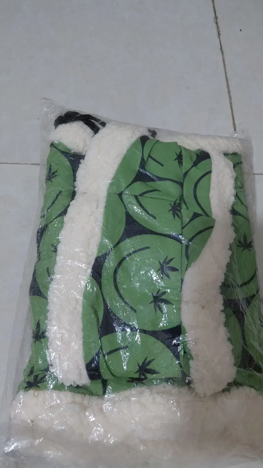 گلاه همراه اسکارف|لباس|تهران, خاک سفید|دیوار