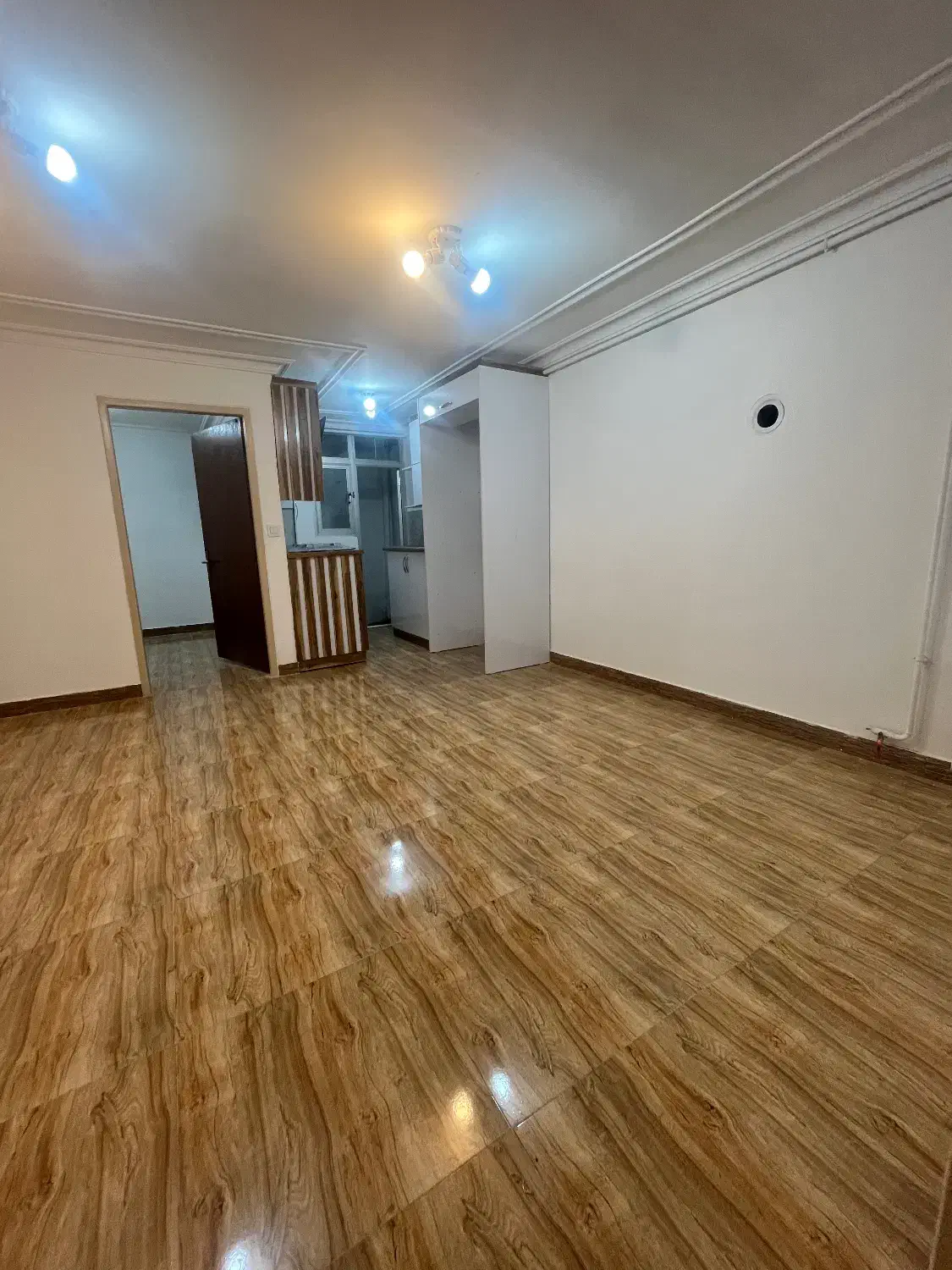 رهن واحد 60متری با پارکینگ اختصاصی|اجارهٔ آپارتمان|رشت, حمیدیان|دیوار