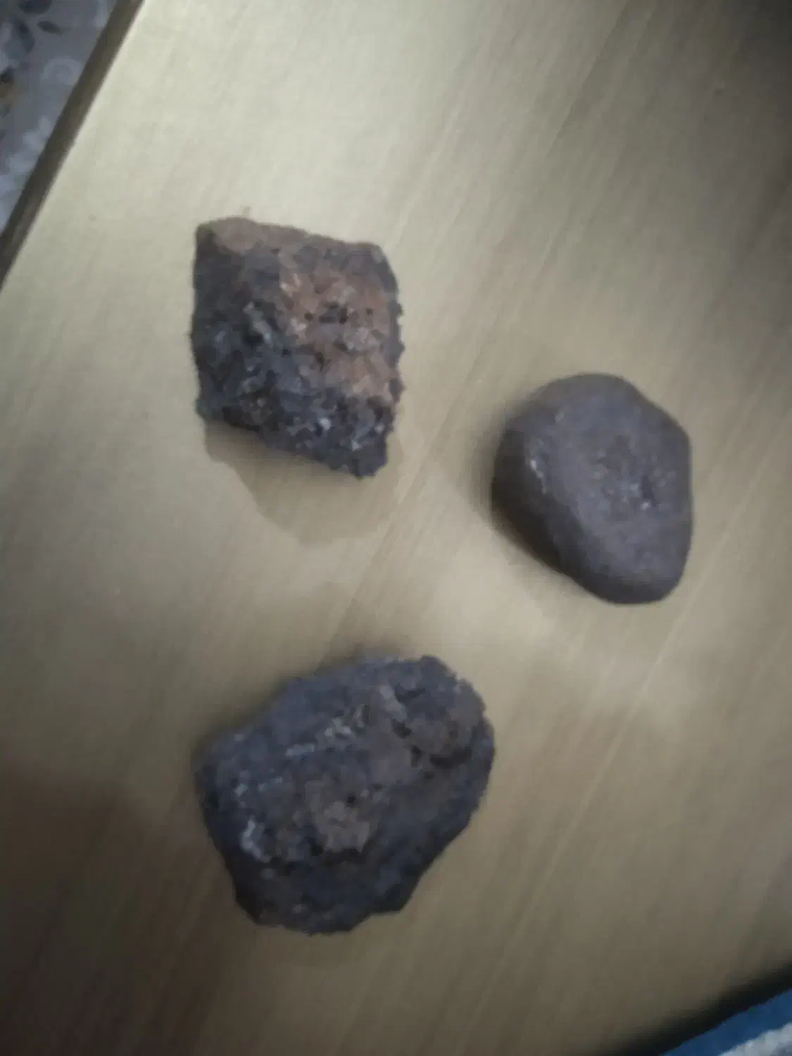 شهاب سنگ|جواهرات|یزد, |دیوار