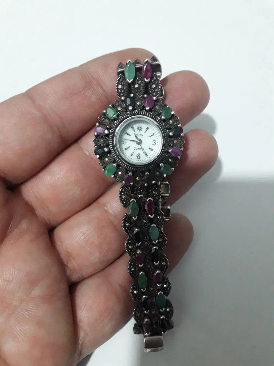 ساعت نقره|جواهرات|قدس, شهرقدس|دیوار