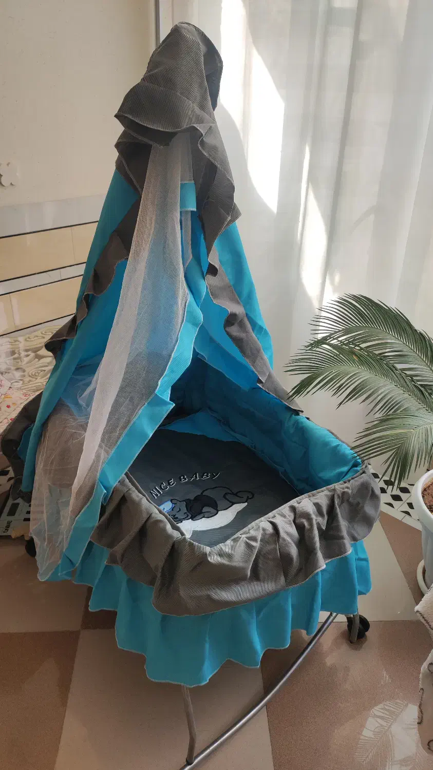 گهواره نوزادی و کودک|تخت و سرویس خواب|نجفآباد, یزدانشهر|دیوار