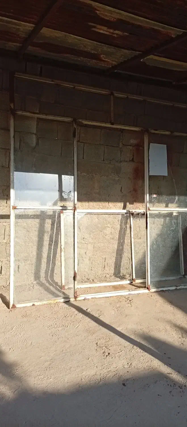 درب شیشه خور و ویترینی مغازه|مصالح و تجهیزات ساختمان|آبپخش, |دیوار