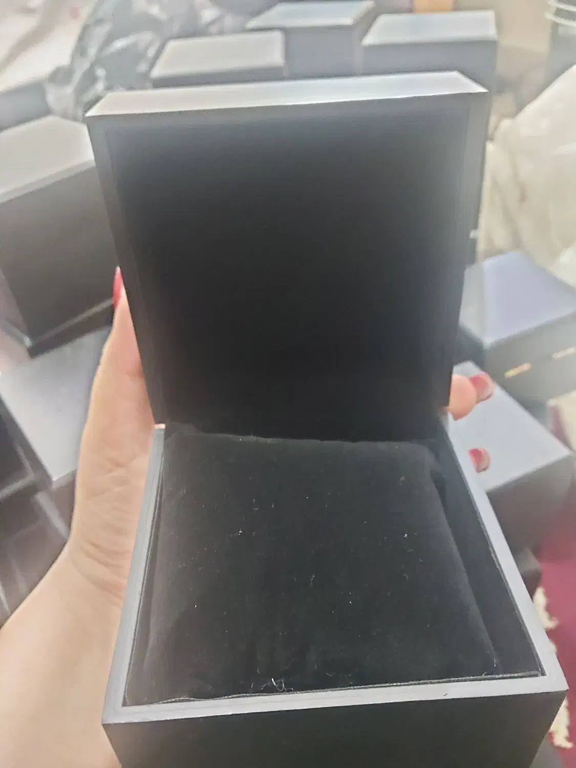 جعبه جواهر و ساعت کادویی بالشت دار|زیورآلات و اکسسوری|تهران, آهنگران (سراسیاب دولاب)|دیوار