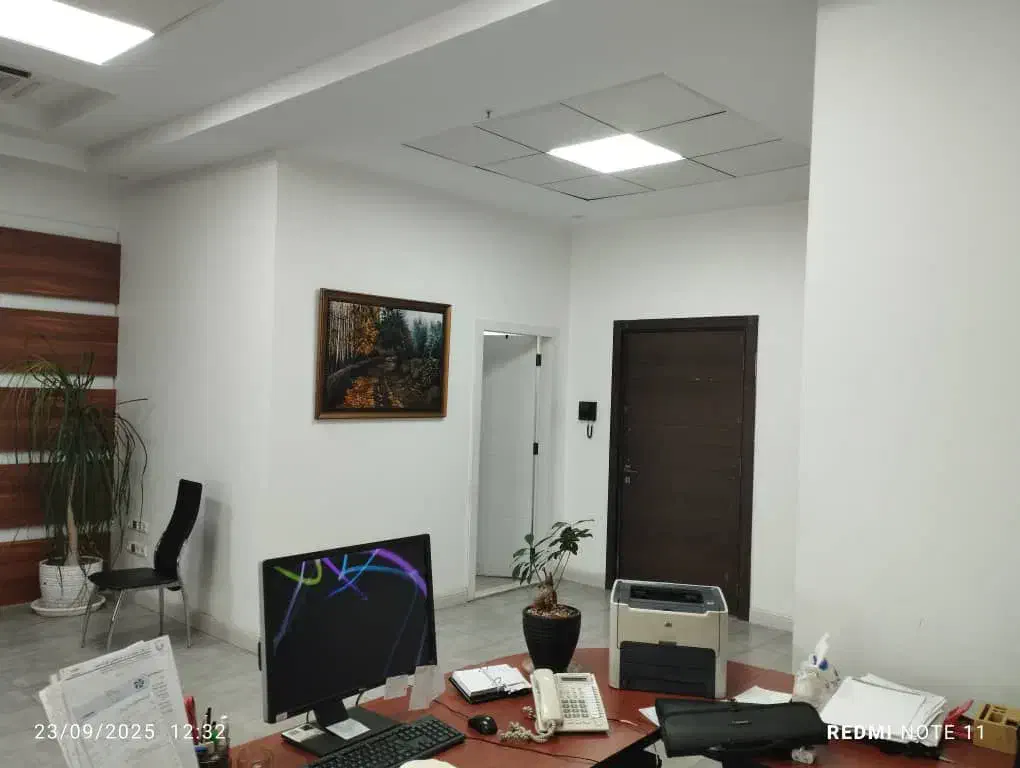۲۱۰ متر سند اداری مجتمع رزمال / دریاچه چیتگر|فروش دفتر کار، اتاق اداری، مطب|تهران, آبشار تهران (دریاچه)|دیوار