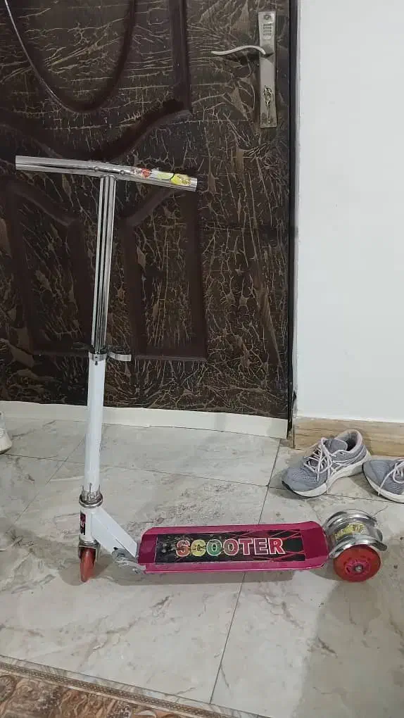 وسایل کودک اسکوتر وکالسکه|کالسکه و لوازم جانبی|محمدشهر, سیدآباد|دیوار