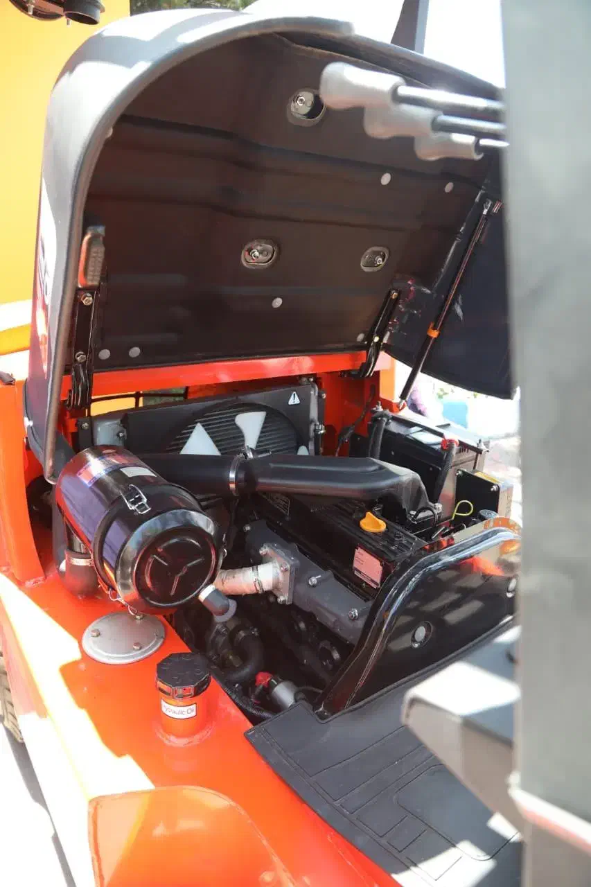 لیفتراک صفر با موتور یانمار|خودرو سنگین|بندرعباس, |دیوار