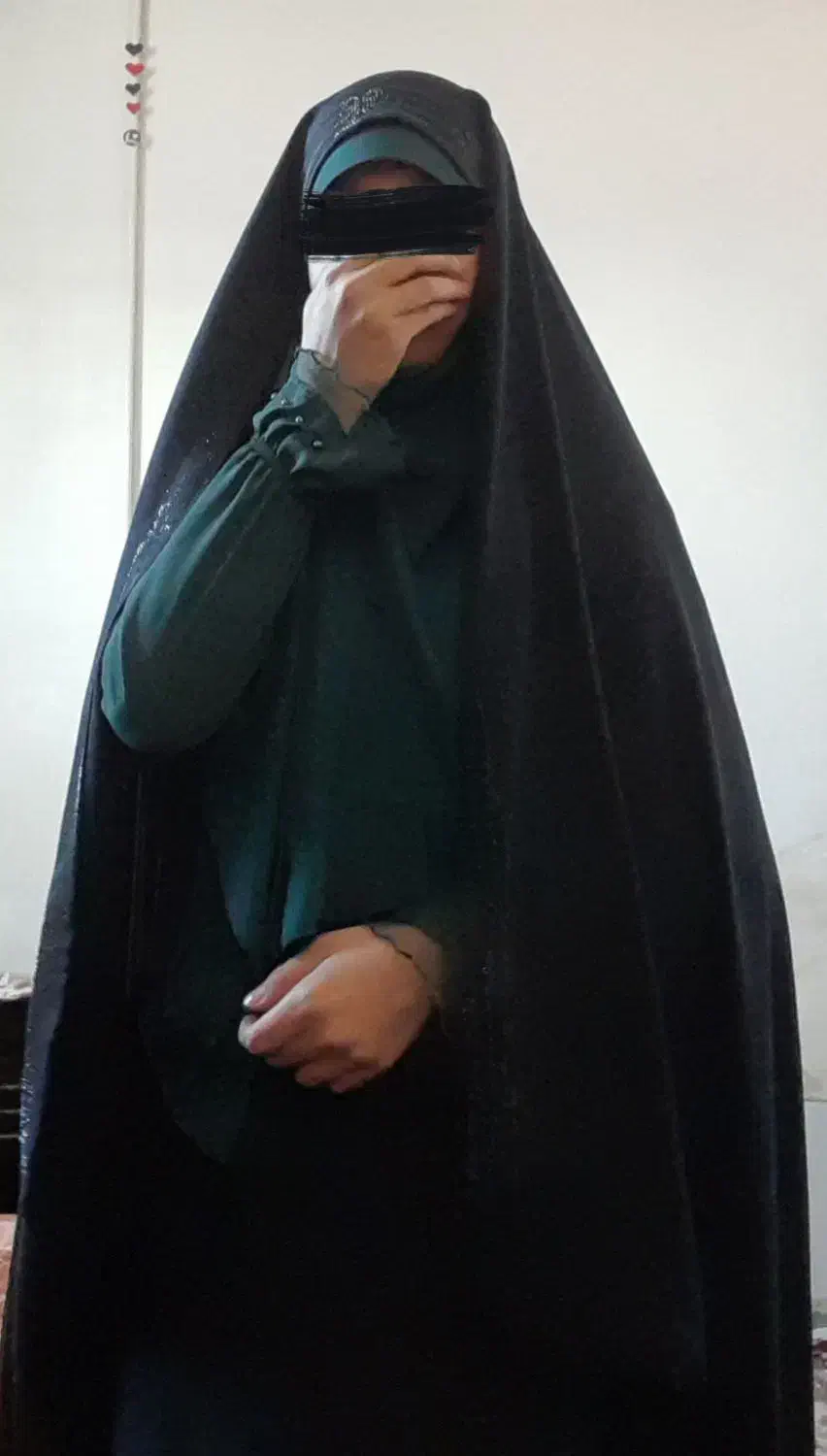 چادر مشکی|لباس|شیراز, شهرک کوشکک|دیوار