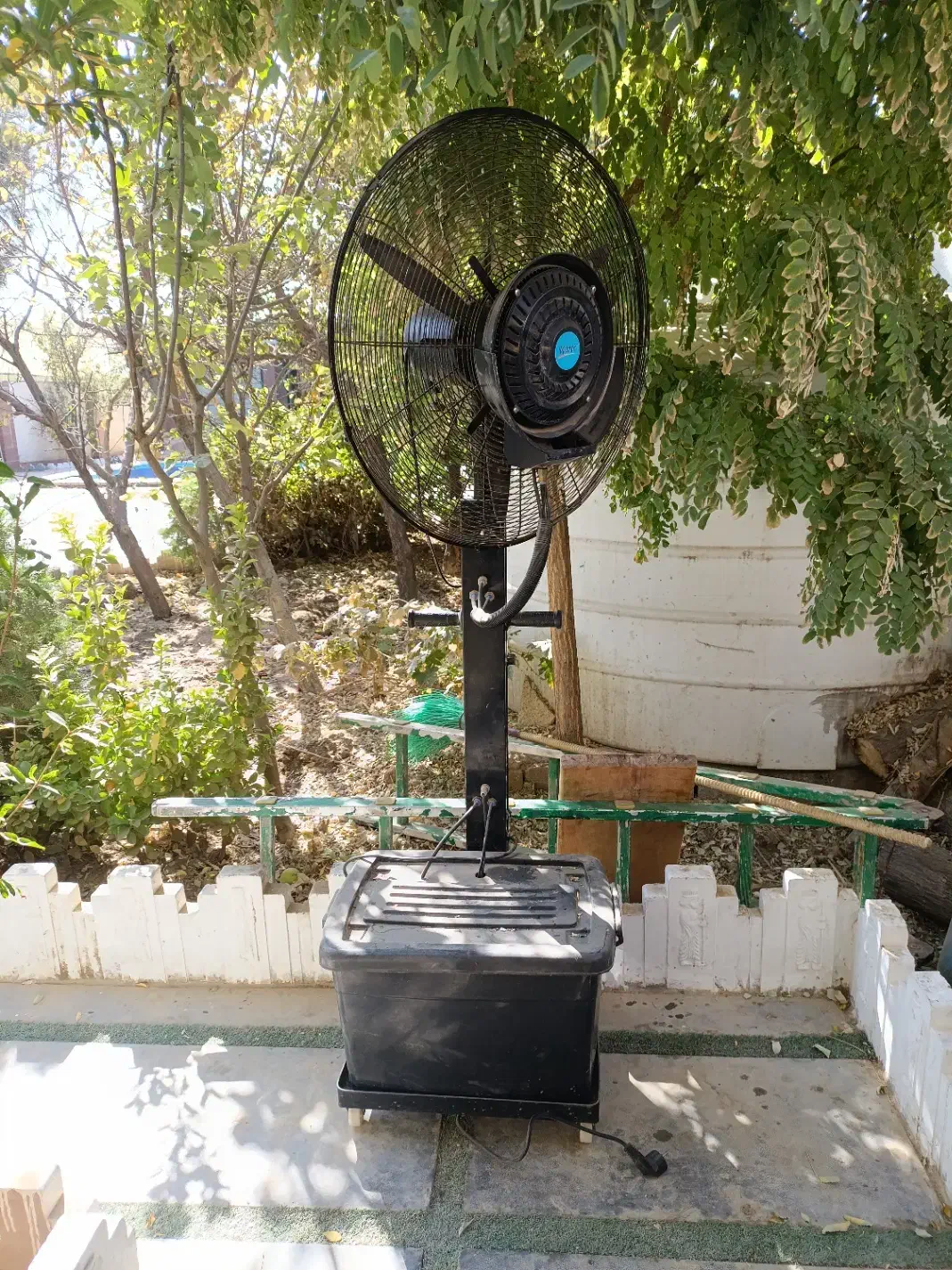 پنکه مه پاش|پنکه و تصفیهکنندهٔ هوا|محمدشهر, محمدشهر|دیوار