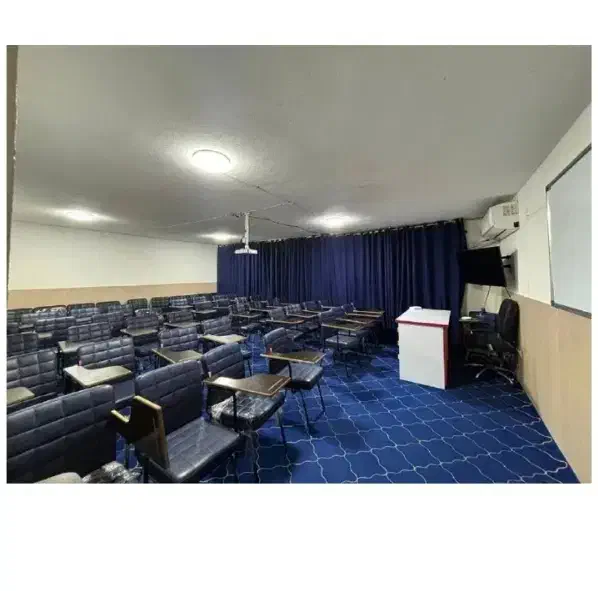 اجاره فضای آموزشی و سالن بزرگ|اجارهٔ کوتاهمدت دفتر کار و فضای آموزشی|شیراز, ارم|دیوار