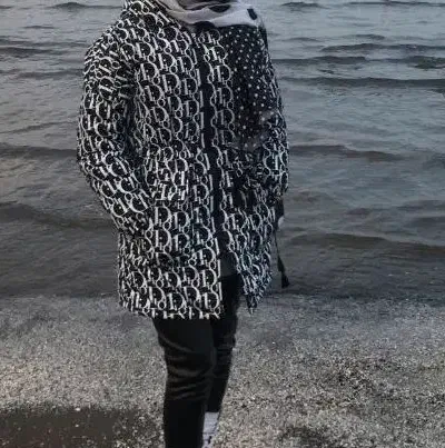 کاپشن نو|لباس|اردبیل, |دیوار