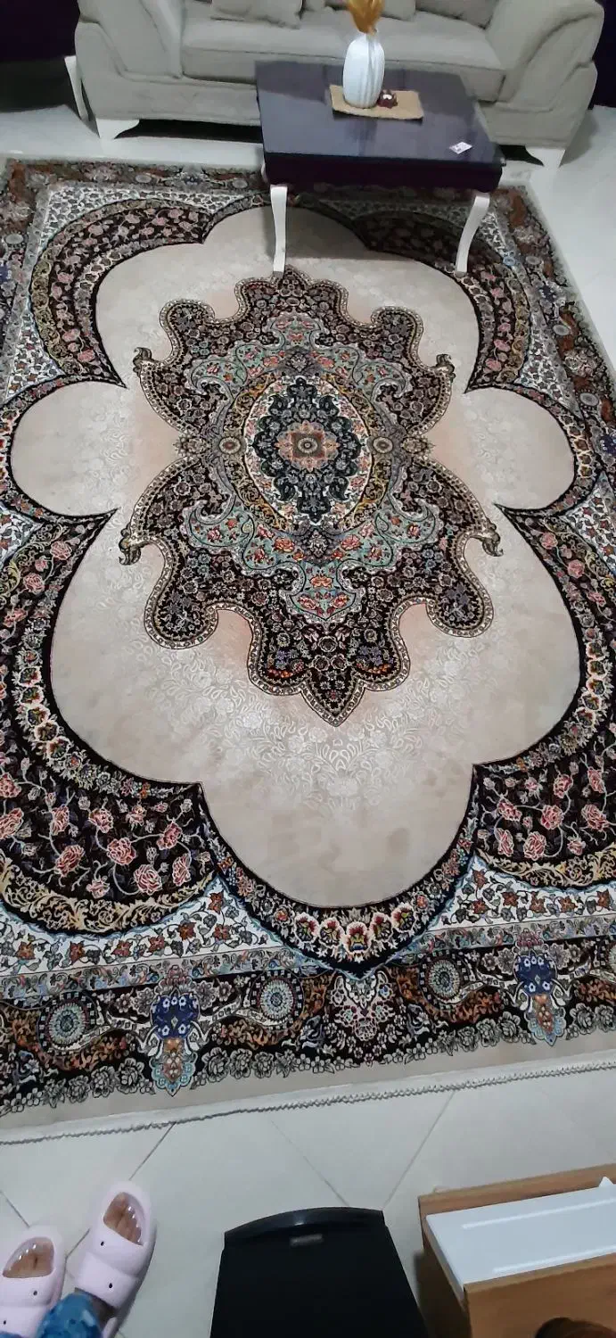 ۷۰۰ شانه ۲۷۰۰ تراکم تمام نخ|فرش|قرچک, میرزائی شمالی|دیوار