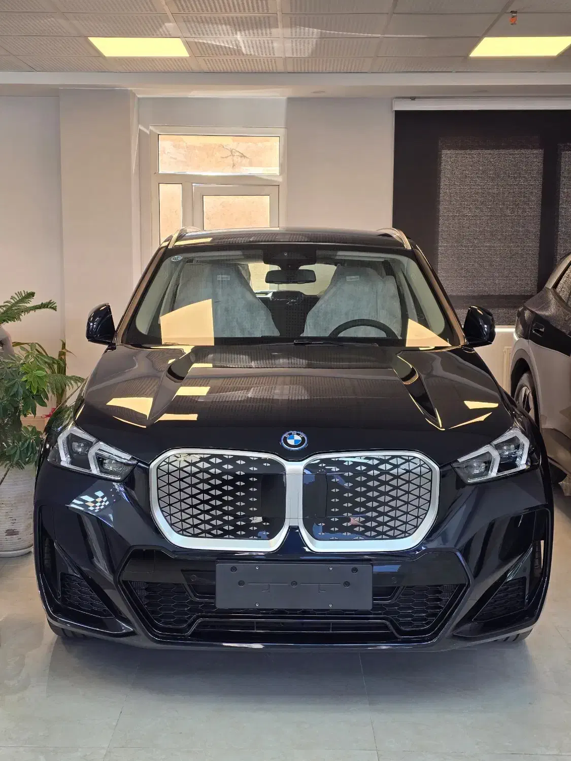 bmw   x1|خودرو سواری و وانت|تهران, درختی|دیوار