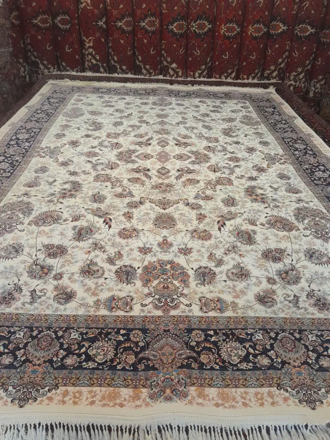 جفت ۹متری ماشینی|فرش|مراغه, |دیوار