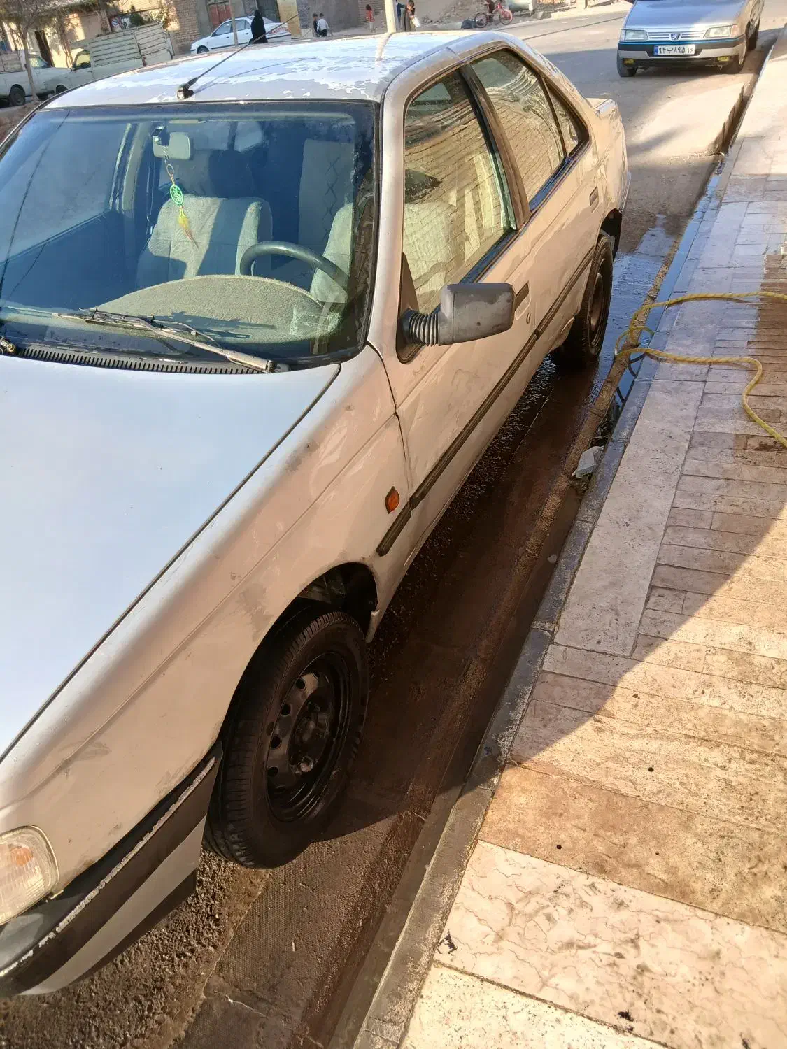 روآ ۸۷ نقره ای ۱۲۵۰۰۰۰۰۰|خودرو سواری و وانت|قم, ولیعصر|دیوار