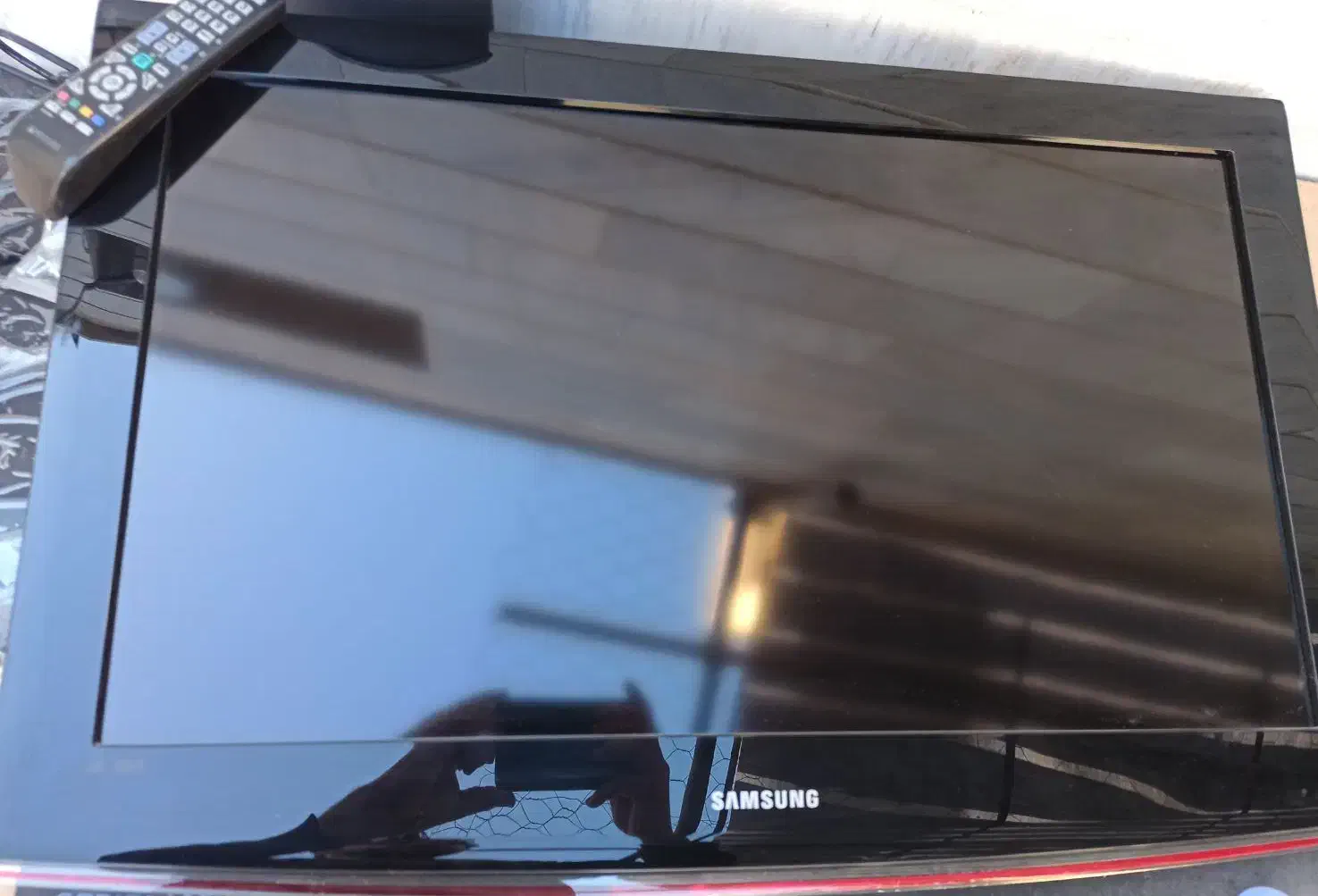 تلویزیون ۳۲ سامسونگ اصلی|تلویزیون و پروژکتور|قزوین, |دیوار