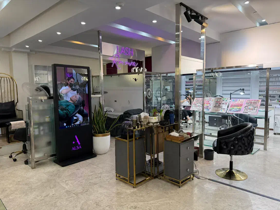 واگذاری سالن زیبایی و کلینیک پوست و مو چیتگر|فروش دفتر کار، اتاق اداری، مطب|تهران, گلستان (شهرک راه آهن)|دیوار