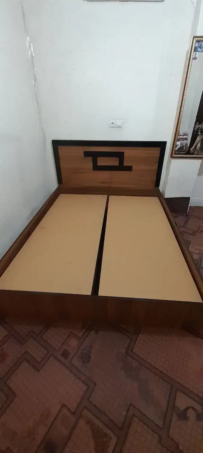 سرویس خواب|تخت و سرویس خواب|شاهینشهر, خانه کارگر|دیوار