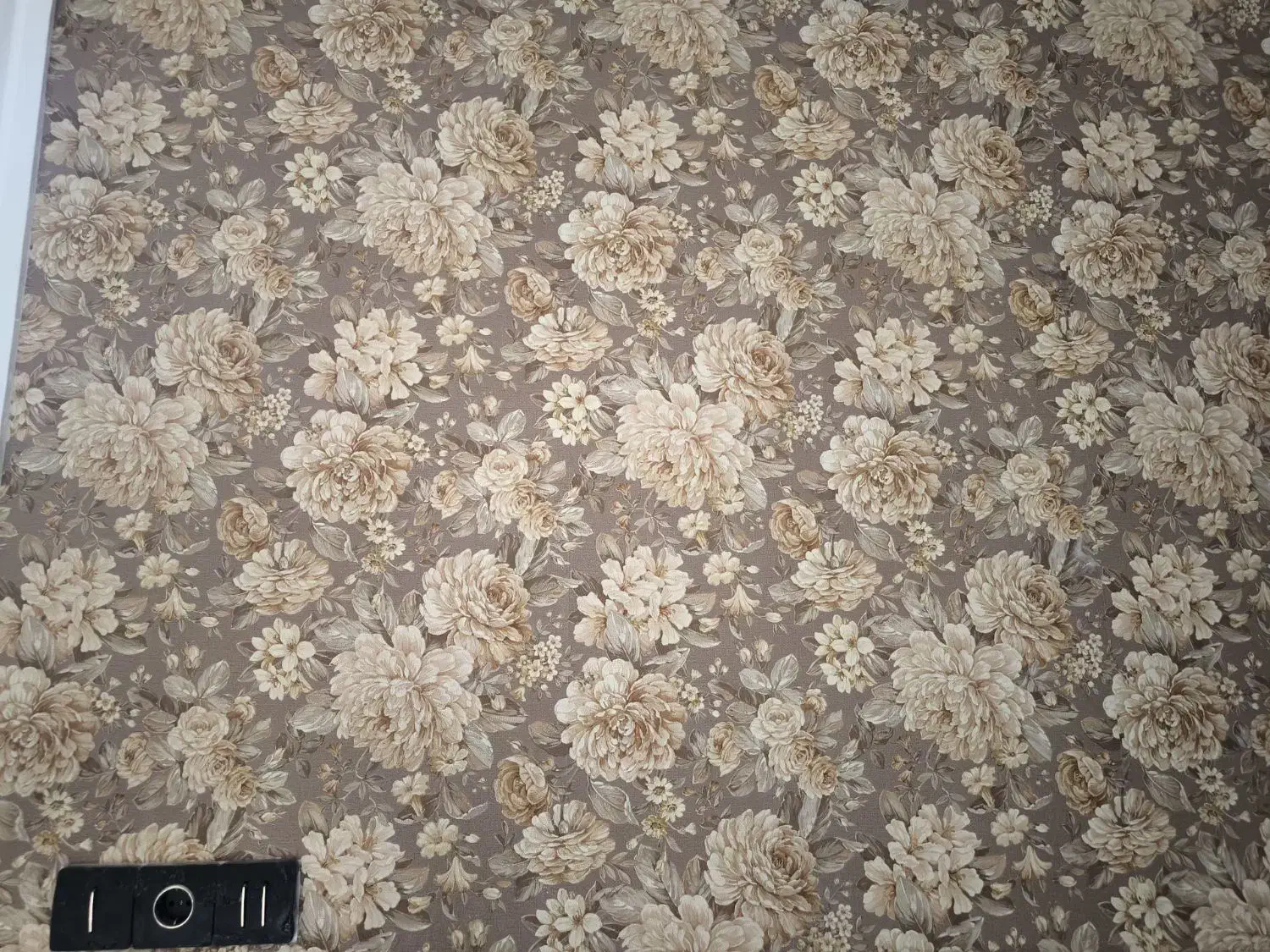 نصب کاغذ دیواری اصولی با 10سال ضمانت کار|خدمات پیشه و مهارت|ایرانشهر, |دیوار