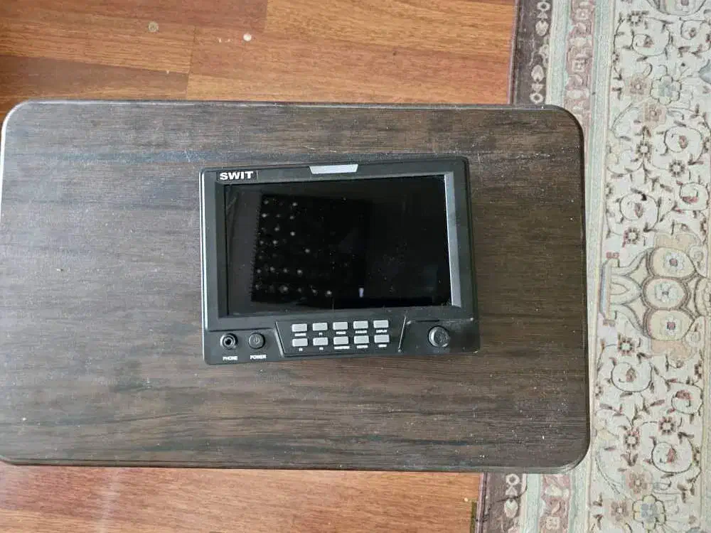 مونیتور  حرفه ای فیلمبرداری Swit S-1071F با HDMI|دوربین عکاسی و فیلم‌برداری|تهران, پونک|دیوار