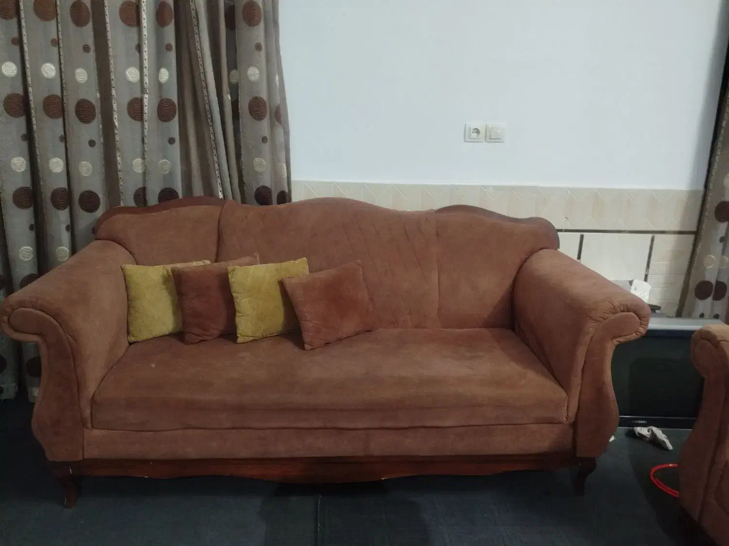 مبل راحتی 8 نفره با میز تلویزیون|مبلمان خانگی و میز عسلی|زاهدان, |دیوار