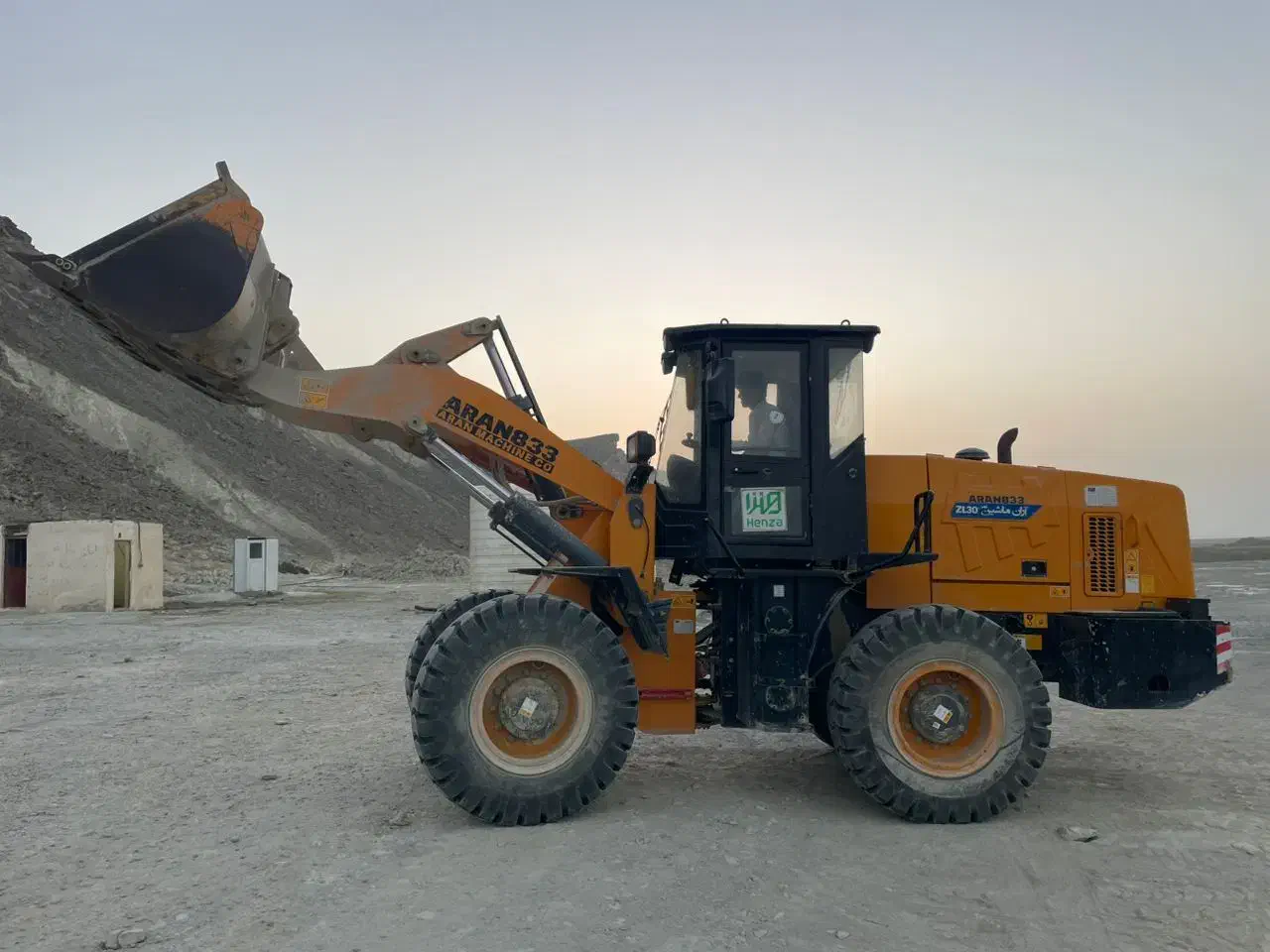 لودر ۳تن نو نو|خودرو سنگین|کنارک, |دیوار